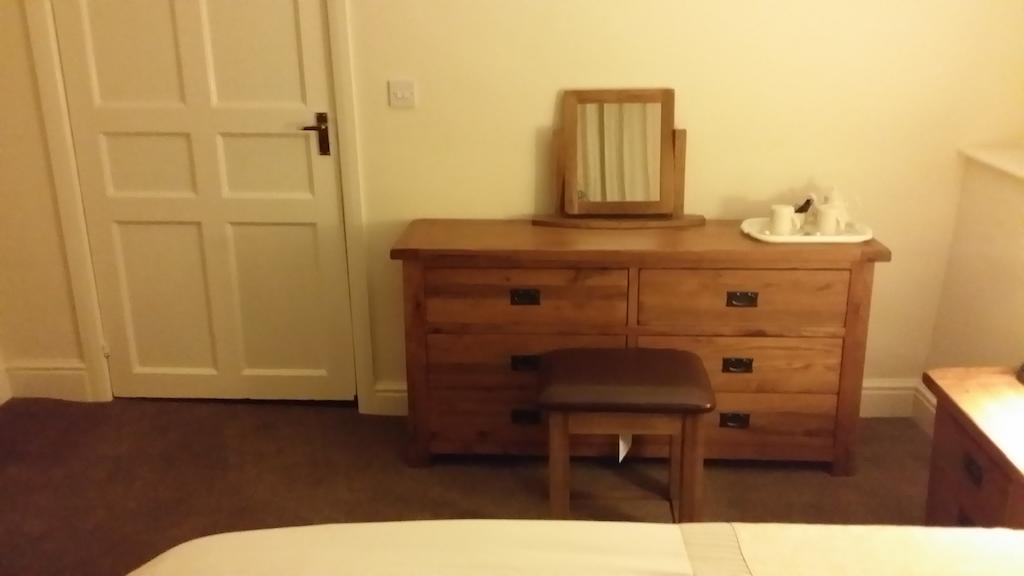 Roosecote Guest House Barrow-in-Furness Rum bild